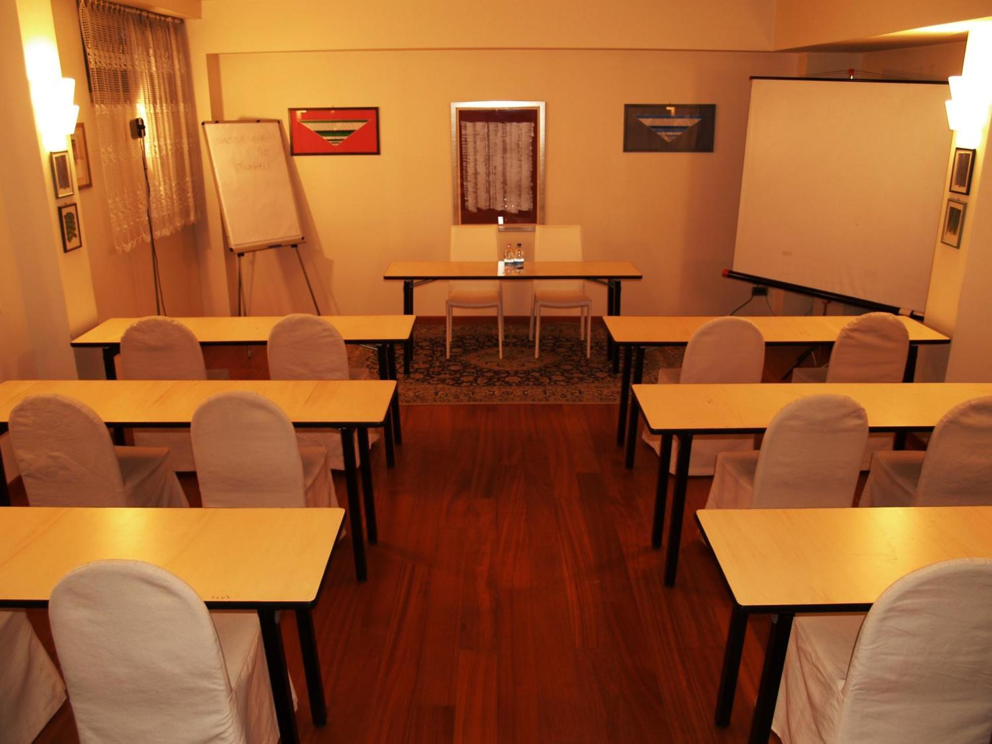 Hotel Deco 4*